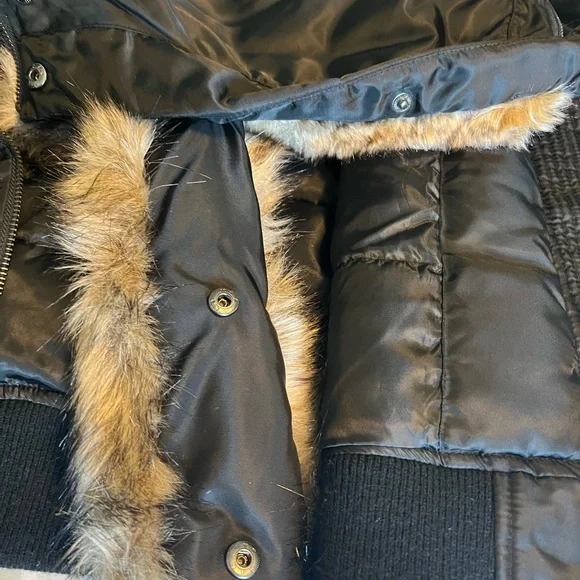 BCBG Bomber jacket 🫶🏽 - Picture 6 of 7